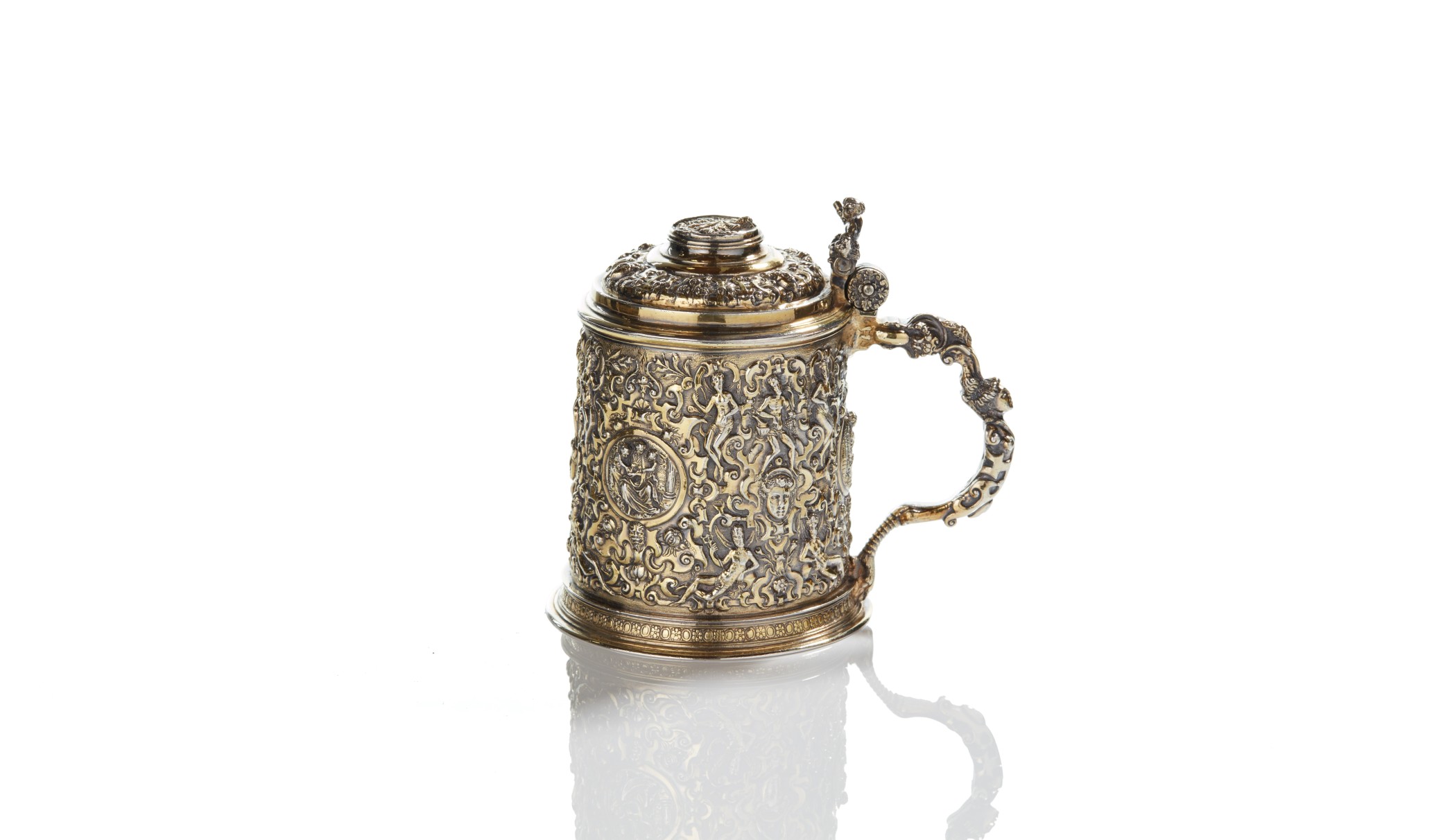 Reich verzierter silberner Humpen mit Deckel