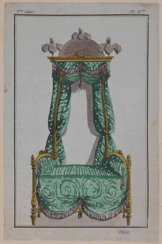 Bild eines Himmelbetts mit grünem Stoff und goldenem Gestell. Auf dem Himmel drei Straußenfederbündel.UB01907: Himmelbett im Stile Louis XVI. aus einer Folge von Möbelentwürfen (Œuvre d'ameublement)