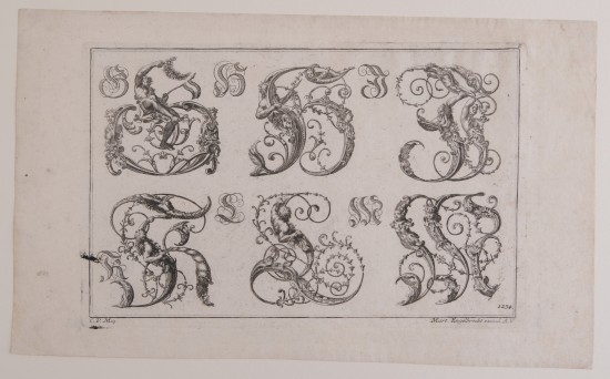 Verzierte Schriftzeichen in kunstvoll geschwungenen Formen und mit grotesken Figuren.UB01968: Lateinisches Figurenalphabet: G-M