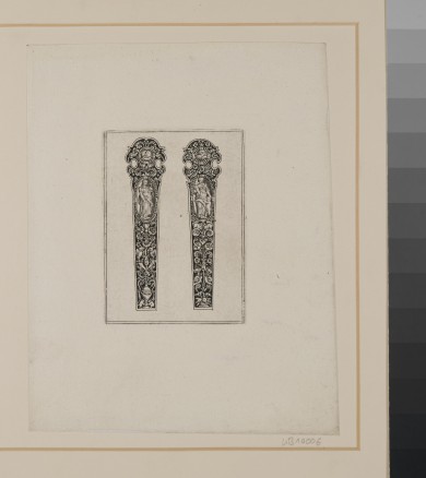 Vorlagen für zwei  Messergriffe mit Prudentia (Klugheit) und Caritas (Nächstenliebe) als Frauenfiguren verziert.UB10006: Vorlage für zwei ornamentale Messerhefte mit Darstellungen von Prudentia und Caritas aus einer Folge von vier Blättern