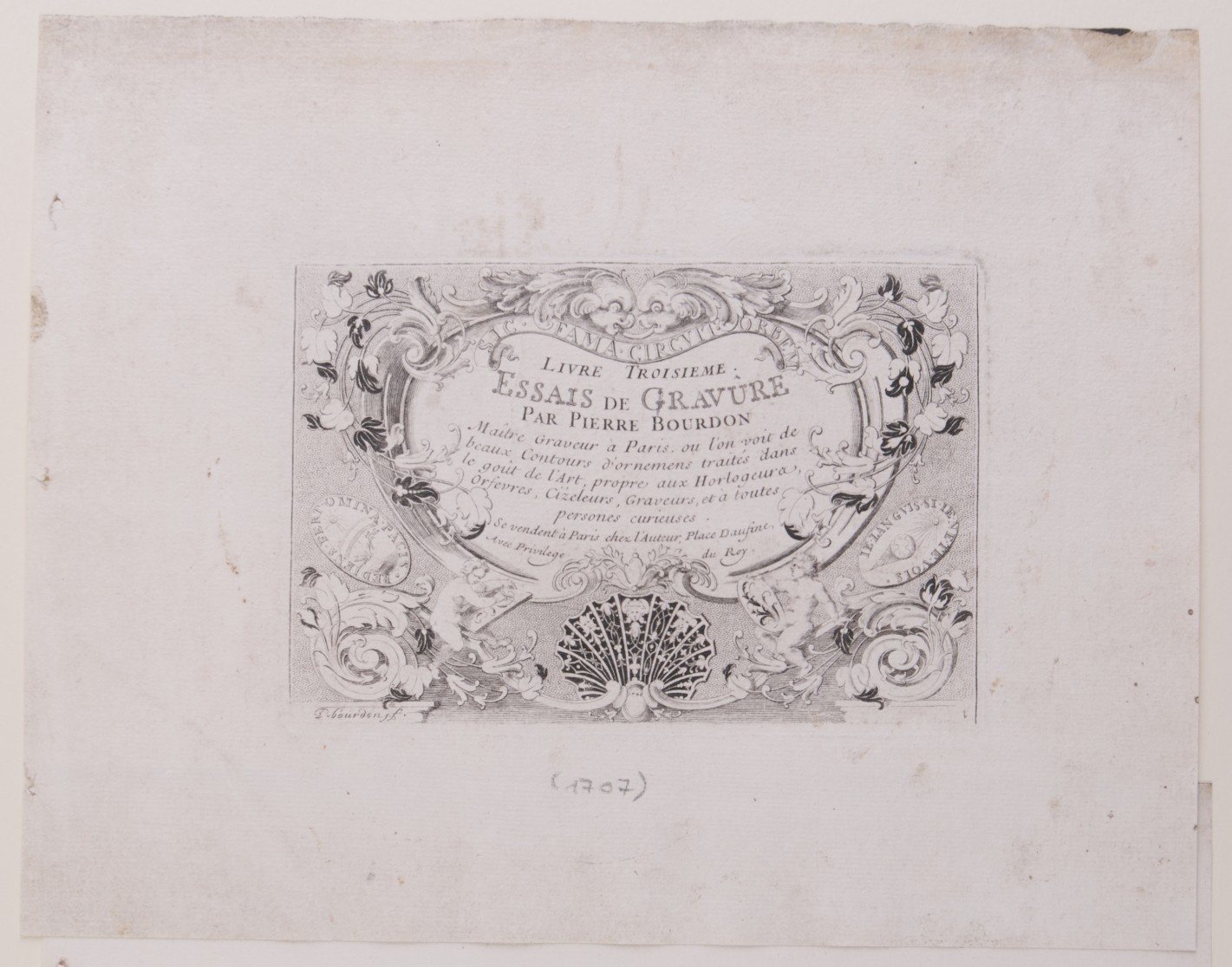 Dekorative Titelseite mit kunstvollen Ornamenten und floralen Mustern.