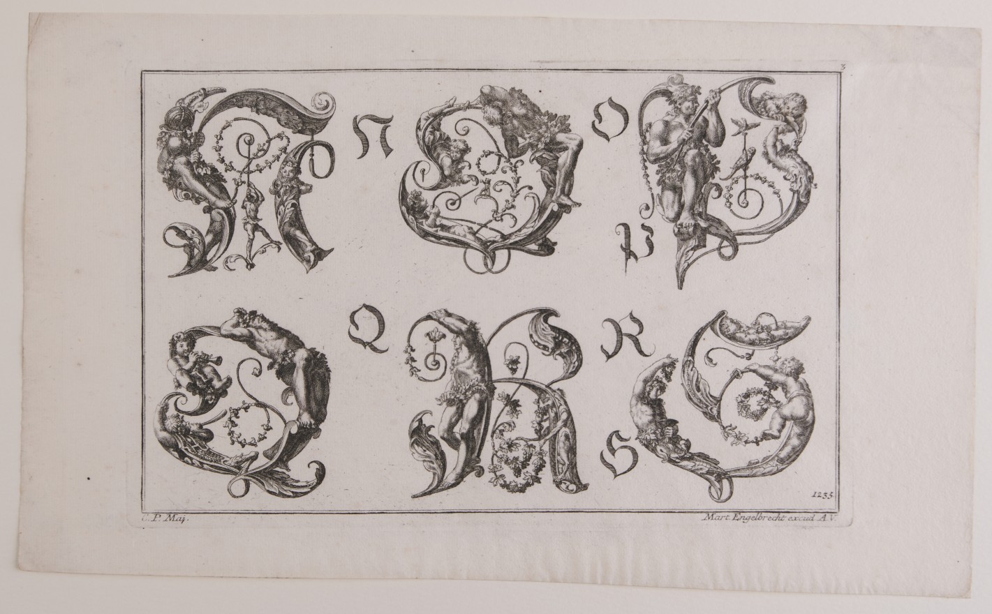 Sechs Lettern in ornamentaler und figürlicher Verzierung.