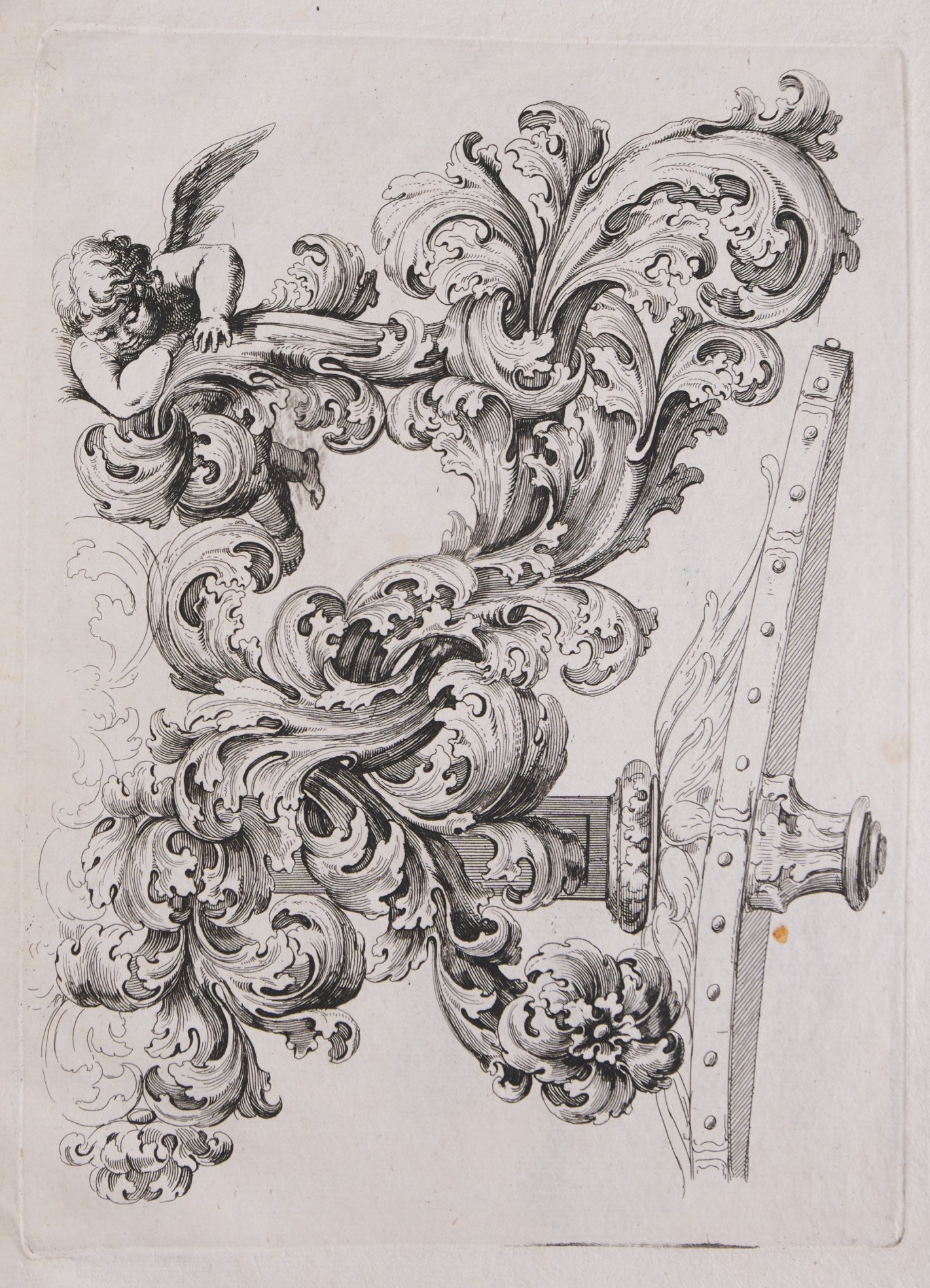 Teils für ein Beförderungsmittel, das mit dichtem Laub umfangen wird. Darin oben rechts ein schräg nach unten blickendes Engelchen.